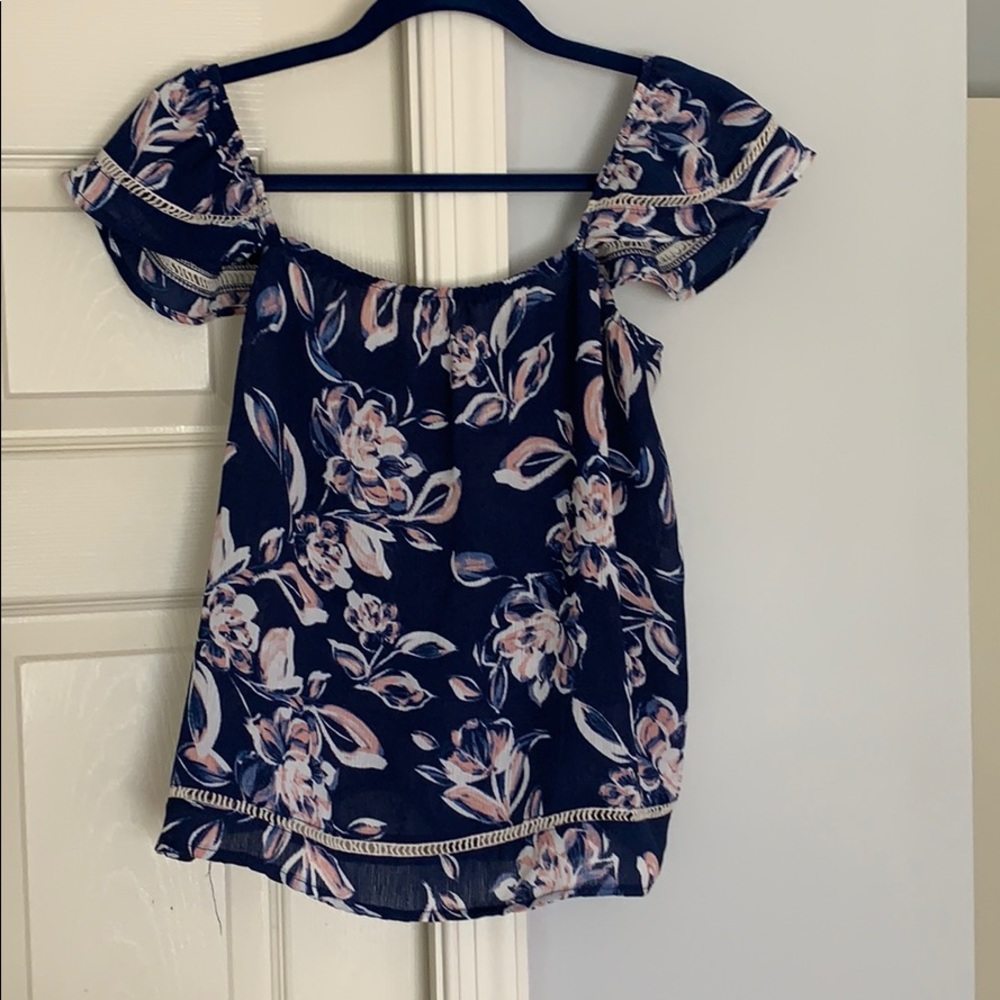 For the shoulder top